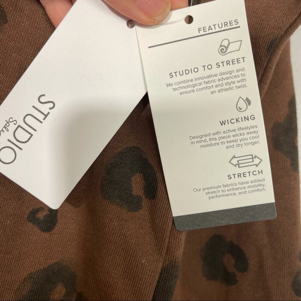 0327 NEW Splendid Animal Print Cheetah Pullover L - Picture 5 of 8